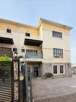 5bdrm Duplex in Mabushi for sale