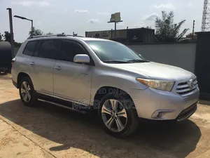 Toyota Highlander Limited 2011 Silver