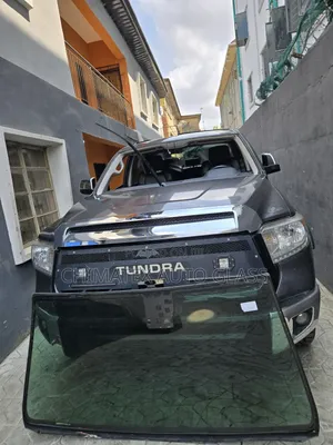 Toyota Tundra 2015 Windscreen Glass Available