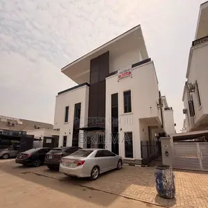 5bdrm Duplex in Jahi for sale