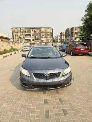 Toyota Corolla LE 4dr Sedan (1.8L 4cyl 4A) 2010 Black