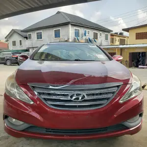 Hyundai Sonata Limited 2.0T Sedan (2.0L 4cyl 6A) 2013 Red
