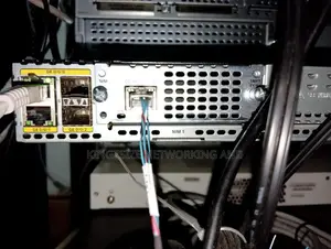 Cisco Router 2921-Sec/