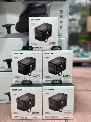 Green Lion Companion 45 Universal Travel Adapter – Black