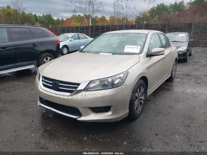 Honda Accord LX 4dr Sedan FWD (2.4L 4cyl 2A) 2013 Gold