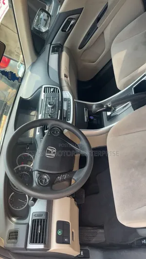Honda Accord LX 4dr Sedan FWD (2.4L 4cyl 2A) 2013 Gold