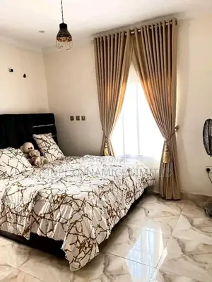 Luxurious Curtain