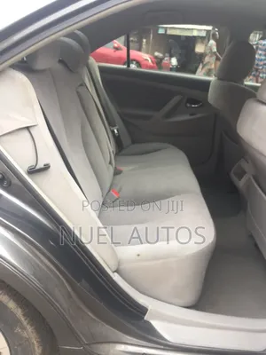 Toyota Camry LE 4dr Sedan (2.5L 4cyl 6AM) 2010 Gray