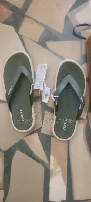 Original Luofu Slippers of Available