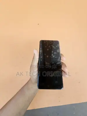 Samsung Galaxy S20 Ultra Quality Oled Screen( Free Installation)