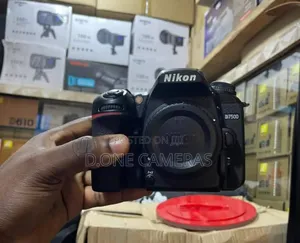 Nikon D7500 DSLR Camera With 18-140mm Zoom Lens