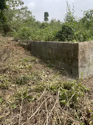4bedroom Flat Uncompleted Building on Aplot of Land