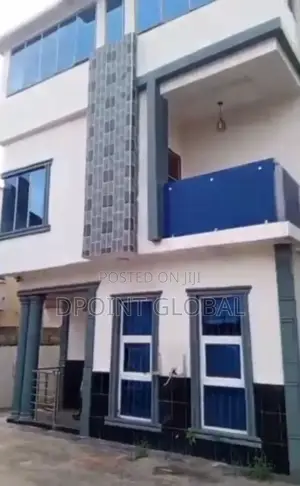 5bdrm Duplex in P And T, Boys Town for sale