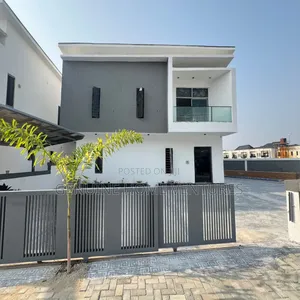5bdrm Duplex in Orchid, Chevron for sale