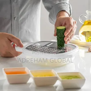 Multipurpose Kitchen 3in1 Fruit Vegetable Grater With Container Lid