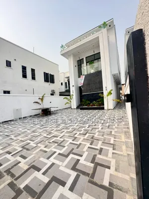 5bdrm Duplex in Orchid, Chevron for sale