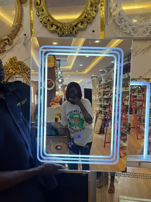 Sub Design Led Mirror