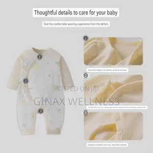 Goodbaby 10-Piece Clothing and Gift Set for Newborn Babies