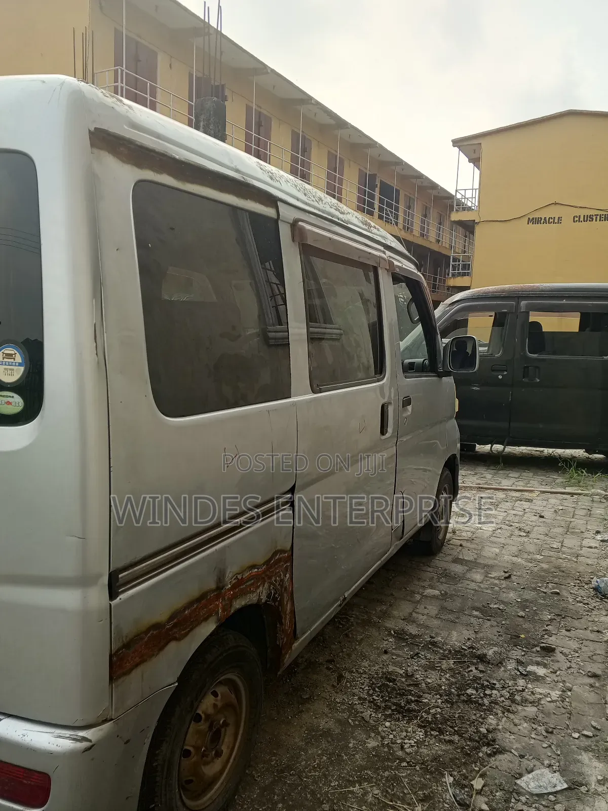 Daihatsu Hijet 2012 Silver