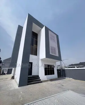 4 Bedroom Duplex