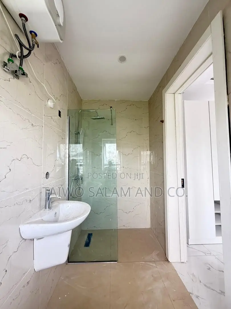 4 Bedroom Duplex