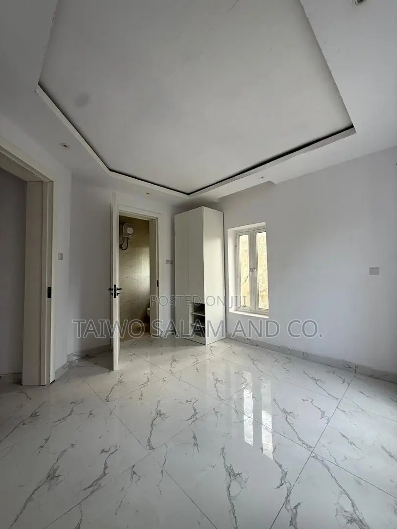 4 Bedroom Duplex