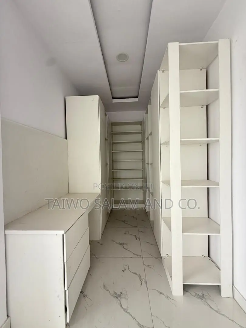 4 Bedroom Duplex