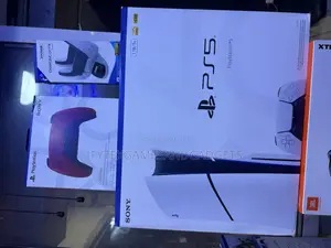 New Ps 5 Slim 1tb , Extra Original Pad , and Charging Dock