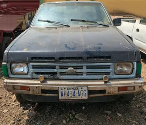 Nissan Pick-Up 1990 Black