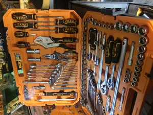 142 Pieces of Mechanical Tools