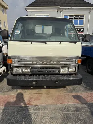 Toyota Dyna 200