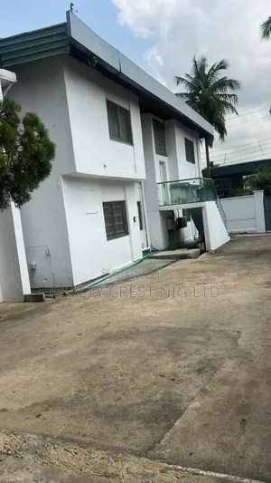4 Bedroom Duplex With 2 Bedroom Flat