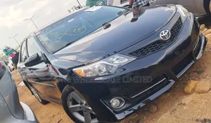 Toyota Camry SE 4dr Sedan (2.5L 4cyl 6A) 2014 Black