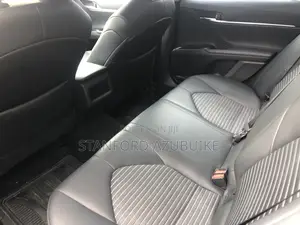 Toyota Camry 2018 Red