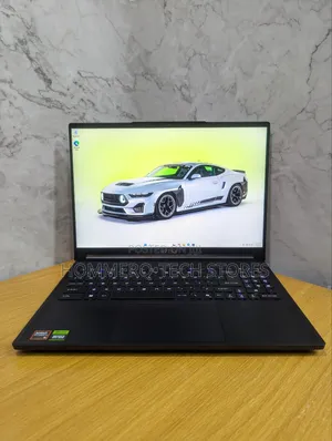 Laptop MSI Stealth 16 AI Studio 32GB AMD Ryzen 9 SSD 1T