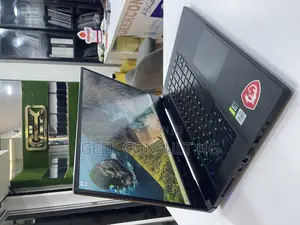 Laptop Asus ROG Zephyrus S GX701 16GB Intel Core i7 SSD 1T