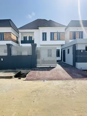 4bdrm Duplex in Lekki for sale