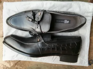 Men's Black Leather Tassels Loafers (Corporate and Casuals)