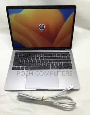 Laptop Apple MacBook Pro 2017 16GB Intel Core I7 SSD 256GB