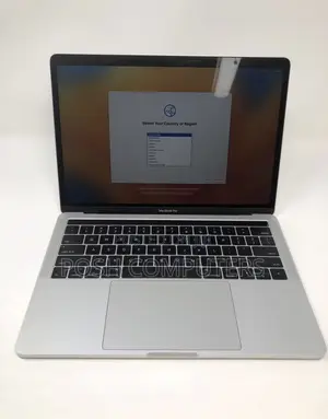 Laptop Apple MacBook Pro 2017 16GB Intel Core I7 SSD 1T