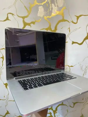 Laptop Apple MacBook Pro 2015 16GB Intel Core i7 SSD 256GB