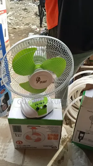 Table Top Rechargeable Fan With Solar Panel