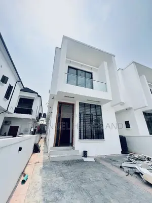 5bdrm Duplex in Osapa london for sale
