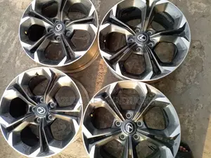 17”Rims Lexus Is250