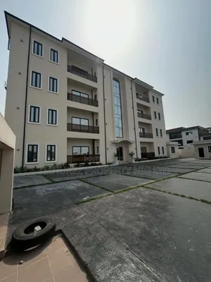 3bdrm Block of Flats in Lekki Phase1 for rent