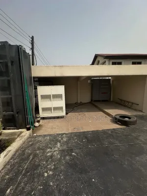 3bdrm Block of Flats in Lekki Phase1 for rent