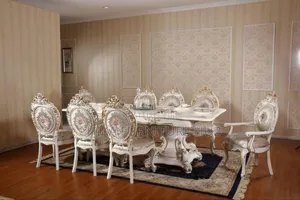 Quality Set of Royal Dinnig by 8 Seaters