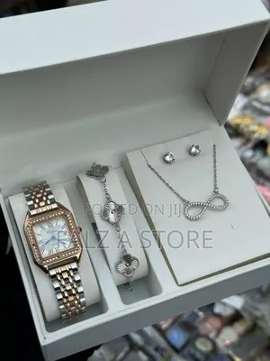 A Combo Set of Watch for Your Babe Is Available (Set of Wristwatch)