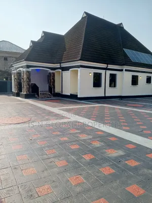 4bdrm Bungalow in Warri for sale