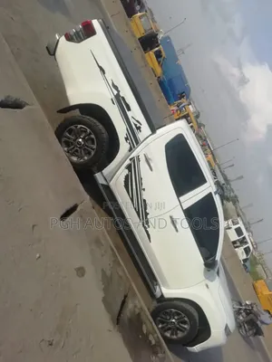 Hilux Body Sticker (Body Vinyl) and Pick Ups.